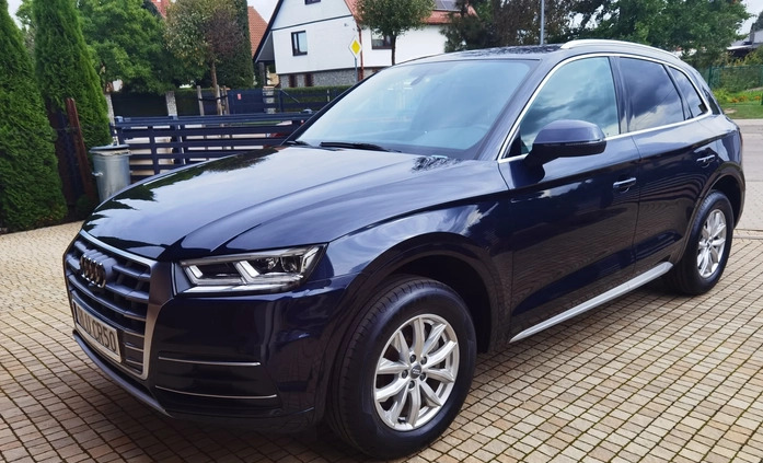 Audi Q5 cena 118900 przebieg: 103900, rok produkcji 2018 z Lubaczów małe 781